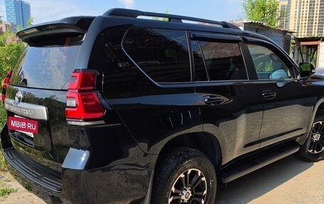 Toyota Land Cruiser Prado 150 рестайлинг 2, 2019 год, 5 800 000 рублей, 3 фотография