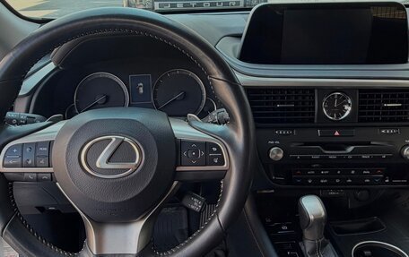 Lexus RX IV рестайлинг, 2020 год, 4 800 000 рублей, 3 фотография