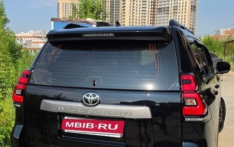 Toyota Land Cruiser Prado 150 рестайлинг 2, 2019 год, 5 800 000 рублей, 4 фотография