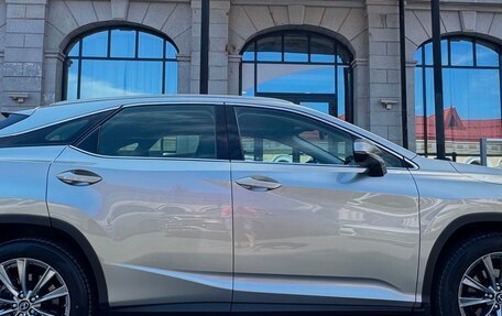 Lexus RX IV рестайлинг, 2020 год, 4 800 000 рублей, 14 фотография