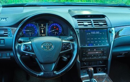 Toyota Camry, 2017 год, 2 300 000 рублей, 12 фотография
