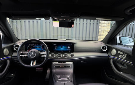 Mercedes-Benz E-Класс, 2022 год, 3 790 000 рублей, 9 фотография