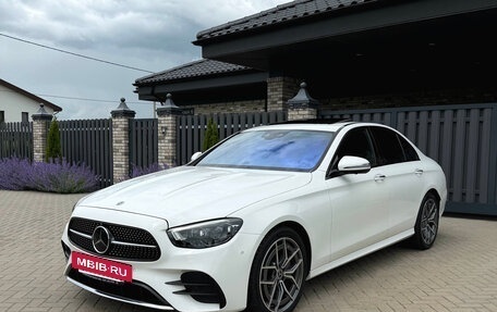 Mercedes-Benz E-Класс, 2022 год, 3 790 000 рублей, 3 фотография