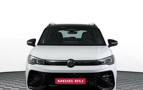 Volkswagen Tiguan, 2024 год, 4 290 000 рублей, 3 фотография