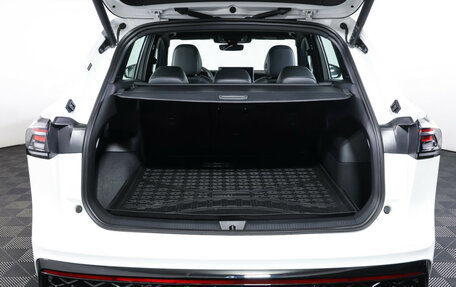 Volkswagen Tiguan, 2024 год, 4 290 000 рублей, 10 фотография