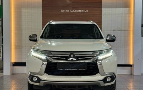 Mitsubishi Pajero Sport III рестайлинг, 2017 год, 2 695 900 рублей, 2 фотография