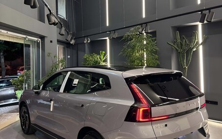 Volvo XC70, 2025 год, 6 280 000 рублей, 4 фотография