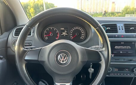 Volkswagen Polo VI (EU Market), 2015 год, 1 100 000 рублей, 17 фотография