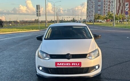 Volkswagen Polo VI (EU Market), 2015 год, 1 100 000 рублей, 22 фотография