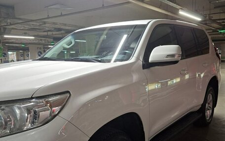 Toyota Land Cruiser Prado 150 рестайлинг 2, 2019 год, 5 800 000 рублей, 4 фотография