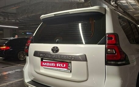 Toyota Land Cruiser Prado 150 рестайлинг 2, 2019 год, 5 800 000 рублей, 12 фотография