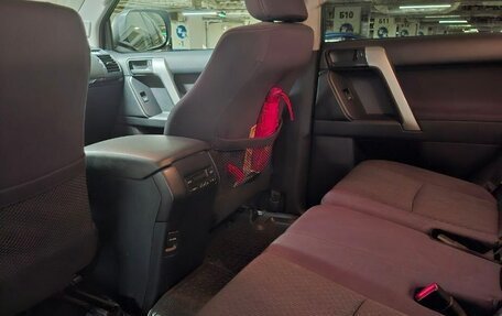 Toyota Land Cruiser Prado 150 рестайлинг 2, 2019 год, 5 800 000 рублей, 24 фотография