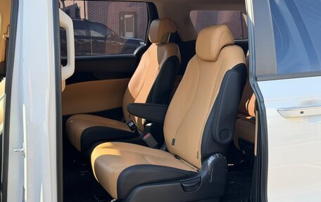 KIA Carnival, 2023 год, 4 490 000 рублей, 10 фотография