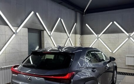 Lexus UX I, 2019 год, 2 500 000 рублей, 6 фотография