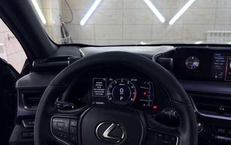 Lexus UX I, 2019 год, 2 500 000 рублей, 17 фотография