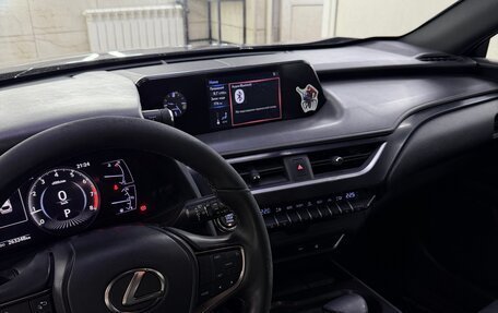 Lexus UX I, 2019 год, 2 500 000 рублей, 20 фотография