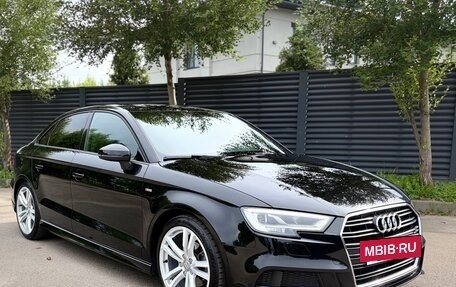 Audi A3, 2019 год, 2 430 000 рублей, 2 фотография