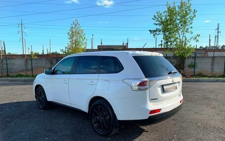 Mitsubishi Outlander III рестайлинг 3, 2012 год, 1 230 000 рублей, 3 фотография