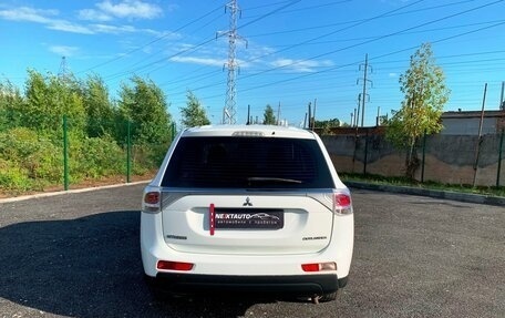 Mitsubishi Outlander III рестайлинг 3, 2012 год, 1 230 000 рублей, 5 фотография