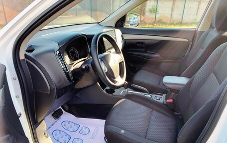 Mitsubishi Outlander III рестайлинг 3, 2012 год, 1 230 000 рублей, 11 фотография