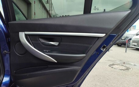 BMW 3 серия, 2019 год, 1 850 000 рублей, 16 фотография