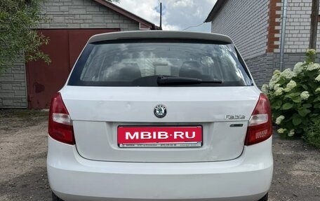 Skoda Fabia II, 2011 год, 500 000 рублей, 2 фотография