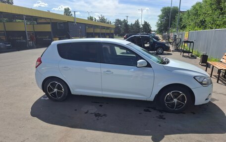 KIA cee'd I рестайлинг, 2011 год, 700 000 рублей, 8 фотография
