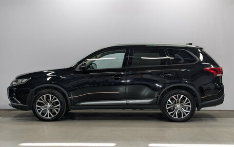 Mitsubishi Outlander III рестайлинг 3, 2017 год, 2 050 000 рублей, 8 фотография