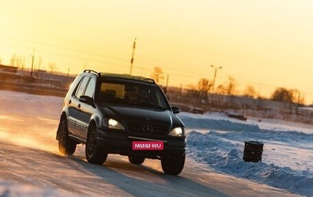 Mercedes-Benz M-Класс, 1999 год, 455 000 рублей, 1 фотография