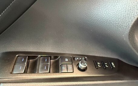 Toyota Camry, 2021 год, 2 950 000 рублей, 17 фотография