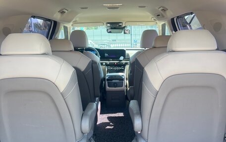 KIA Carnival, 2022 год, 4 300 000 рублей, 14 фотография