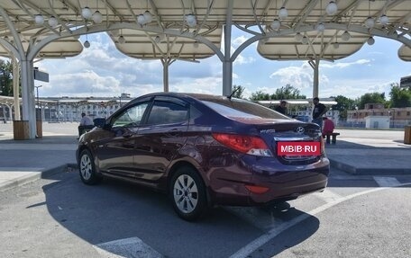 Hyundai Solaris II рестайлинг, 2012 год, 760 000 рублей, 3 фотография