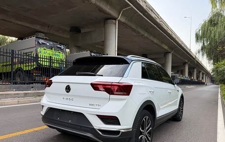 Volkswagen T-Roc I, 2021 год, 1 970 000 рублей, 5 фотография