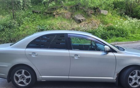 Toyota Avensis III рестайлинг, 2006 год, 680 000 рублей, 2 фотография