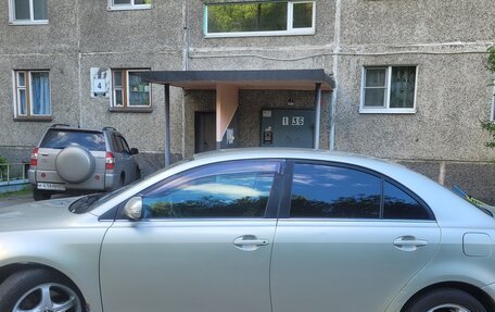 Toyota Avensis III рестайлинг, 2006 год, 680 000 рублей, 4 фотография