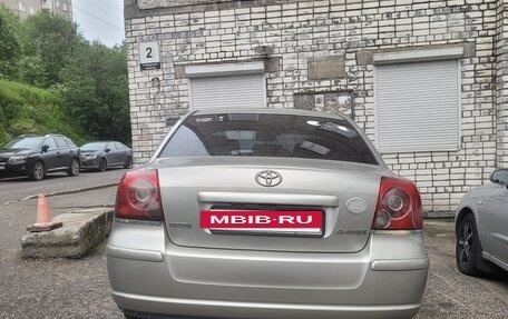 Toyota Avensis III рестайлинг, 2006 год, 680 000 рублей, 3 фотография