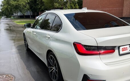 BMW 3 серия, 2021 год, 3 050 000 рублей, 3 фотография