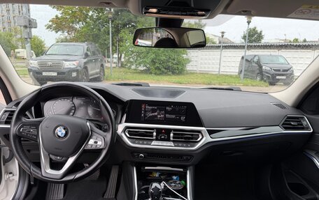 BMW 3 серия, 2021 год, 3 050 000 рублей, 9 фотография
