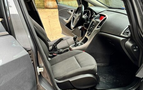 Opel Astra J, 2010 год, 650 000 рублей, 7 фотография