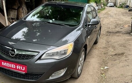 Opel Astra J, 2010 год, 650 000 рублей, 5 фотография