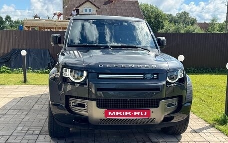 Land Rover Defender II, 2021 год, 4 850 000 рублей, 3 фотография