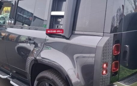 Land Rover Defender II, 2021 год, 4 850 000 рублей, 15 фотография