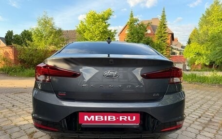 Hyundai Elantra VI рестайлинг, 2019 год, 1 760 000 рублей, 6 фотография