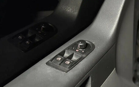 Volkswagen Caravelle T5, 2012 год, 1 776 471 рублей, 14 фотография