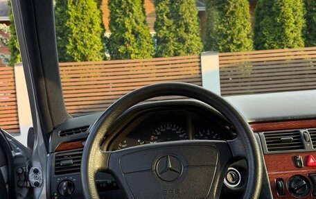 Mercedes-Benz E-Класс, 1998 год, 590 000 рублей, 16 фотография