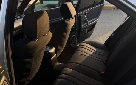 Mercedes-Benz E-Класс, 1998 год, 590 000 рублей, 26 фотография