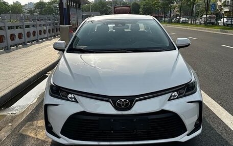 Toyota Corolla, 2023 год, 1 790 000 рублей, 2 фотография