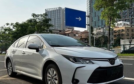 Toyota Corolla, 2023 год, 1 790 000 рублей, 3 фотография
