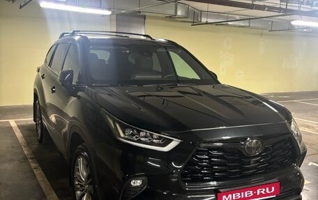 Toyota Highlander, 2024 год, 5 390 000 рублей, 3 фотография