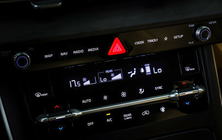KIA Carnival, 2021 год, 3 690 000 рублей, 20 фотография